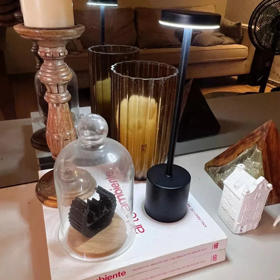 Luminária de Mesa LuxLight™ – Últimas Unidades